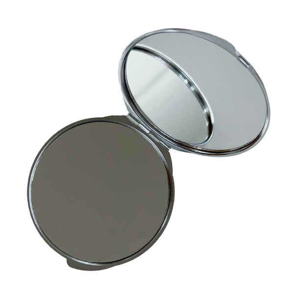 �y���[���h�g���K�[�z�R���p�N�g�~���[ A