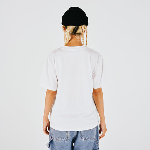 �y�����s�[�X�z�܂��ɂ�ONE PIECE �C���X�g�R���N�V���� T�V���c ���t�B�E�����̏� WHITE L