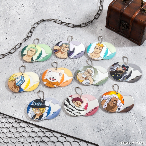 �y�����s�[�X�z�X���C�h�A�N�����~���[ �L���O