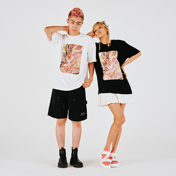 �y�����s�[�X�z�܂��ɂ�ONE PIECE �C���X�g�R���N�V���� T�V���c ���t�B�E�����̏� WHITE M