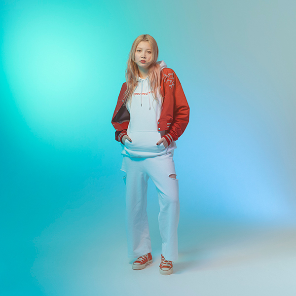 �yprecure genic�zCure White Sweat Pants L