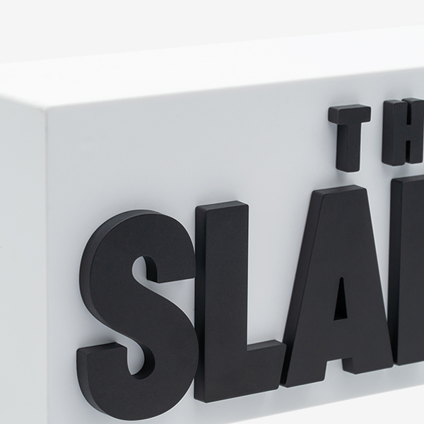 THE FIRST SLAM DUNK ロゴフィギュア WHITE: ぬいぐるみ