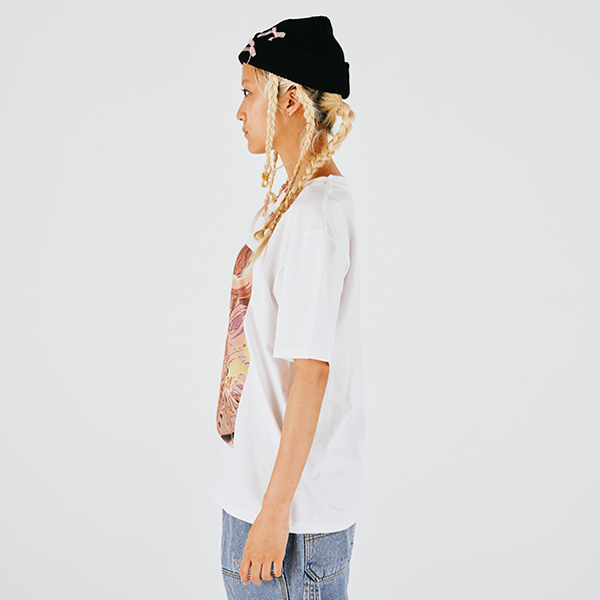 �y�����s�[�X�z�܂��ɂ�ONE PIECE �C���X�g�R���N�V���� T�V���c ���t�B�E�����̏� WHITE M